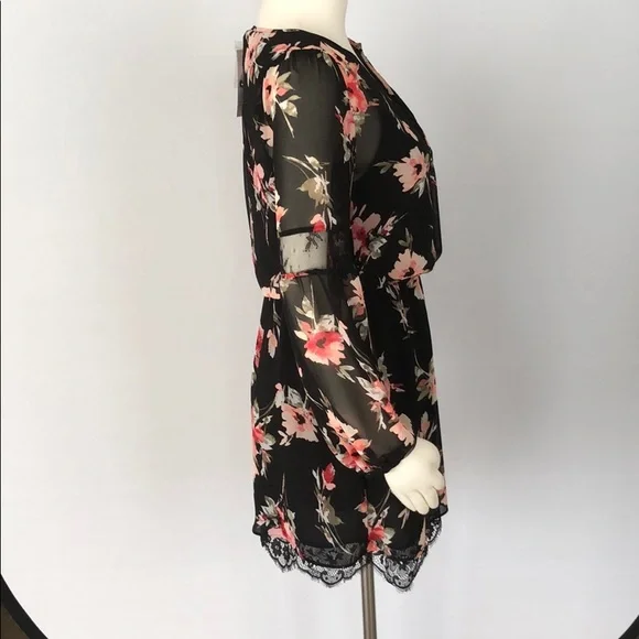 NWT WHBM Romantic Floral Print Dress.. Size 0 - Picture 7 of 15